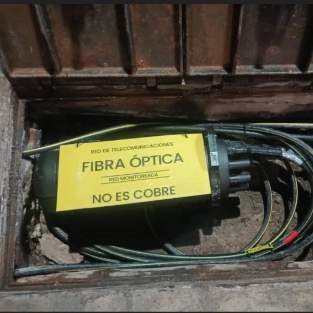 fiber optic cable aerial installation